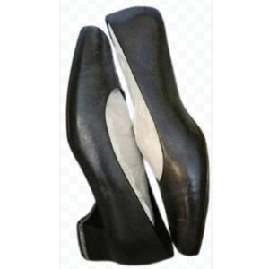 Michelle D Black Womens Low Block Heels Size 9M